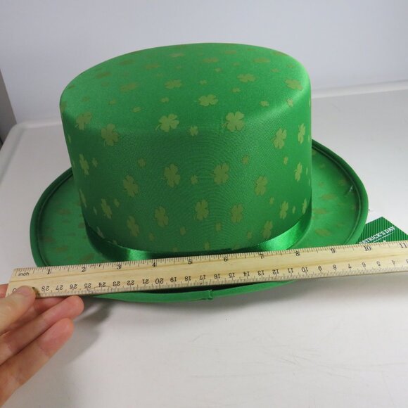 St Patrick's Day Satin Fabric Top Hat with tone on tone shamrocks - Picture 10 of 12